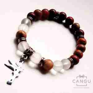 PULSERAS CON PIEDRITAS NATURALES Y DIJES